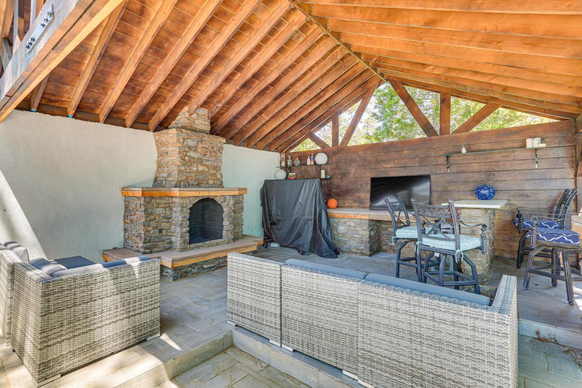Lake Arrowhead Cabin With Hot Tub And Mountain Views! מראה חיצוני תמונה